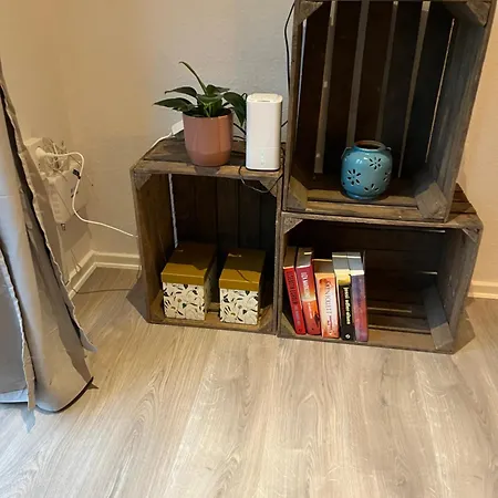 Apartment Of Bricks 7 *